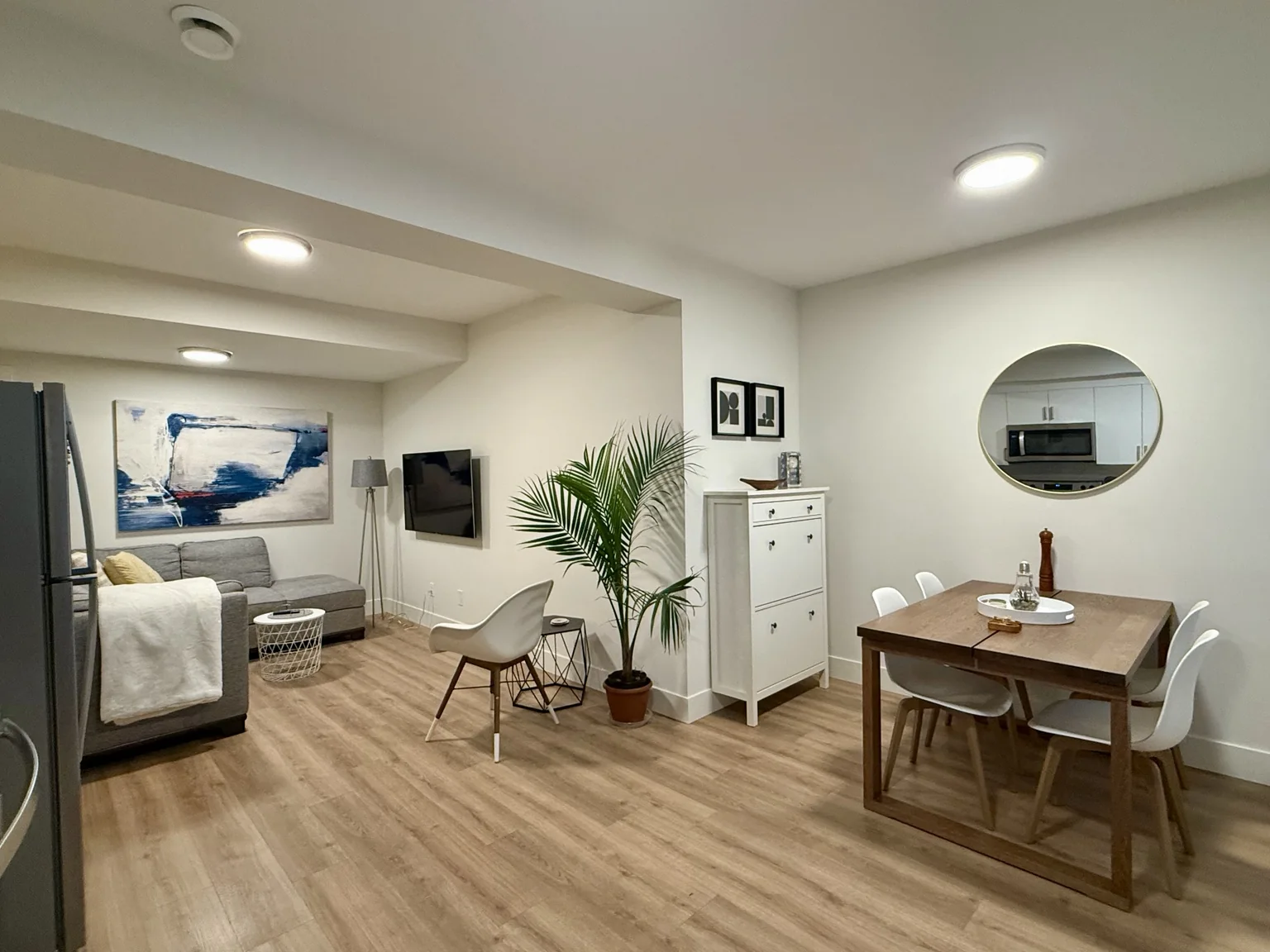 WT Modern Nest furnished living space in Kelowna